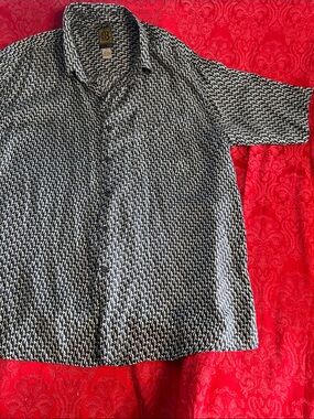 Bruno B. 100% Silk Short Sleeve Button-Up Shirt Men's XL Blue Gray Geo Italy